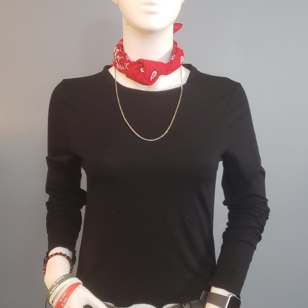 Go Luck Gem Black Stretch Top